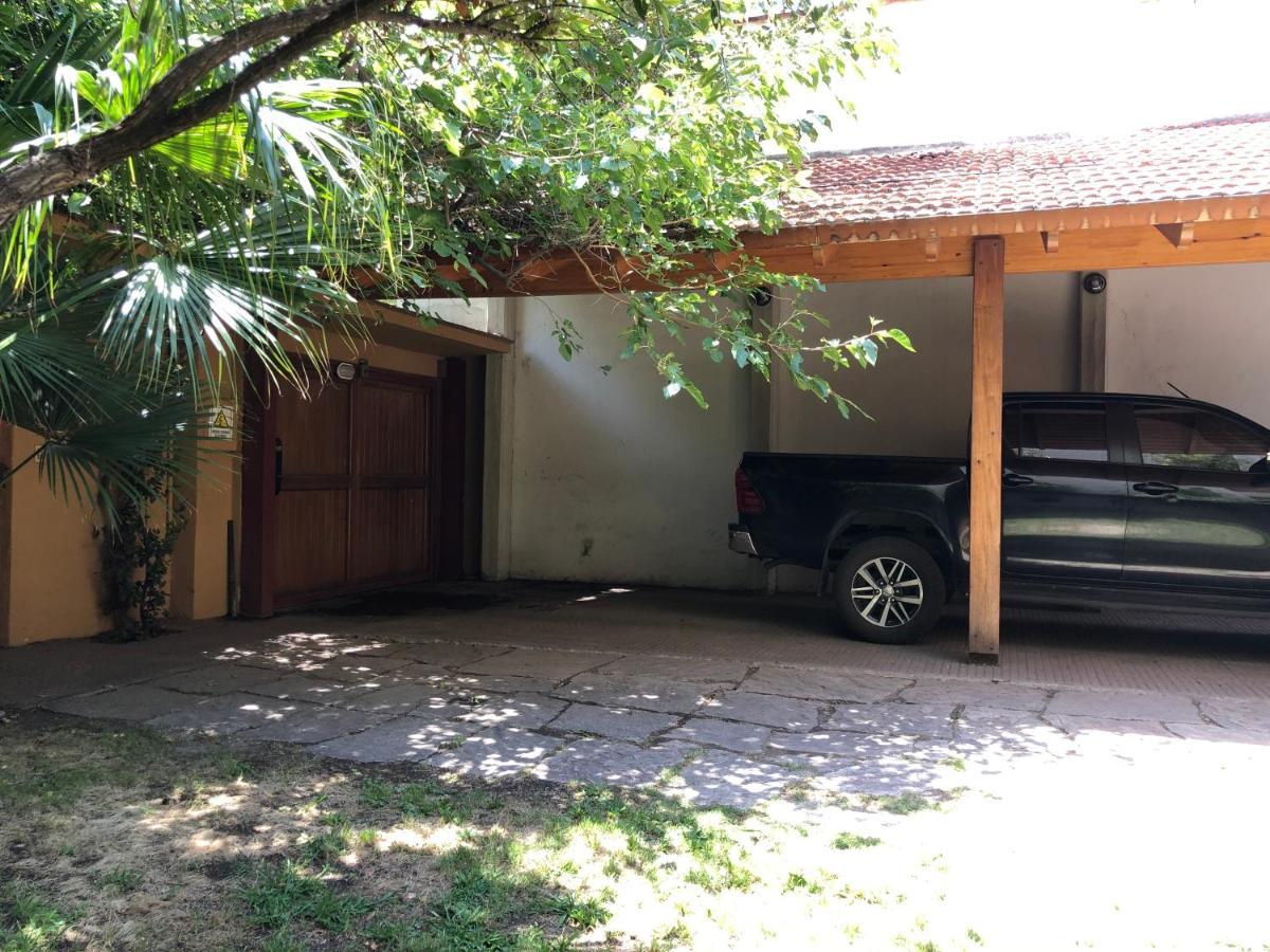 Villa Veinticinco Casa De Huespedes Mendoza Exterior foto